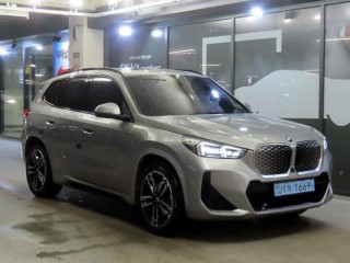 iX1 (U11) xDrive 30 M 스포츠